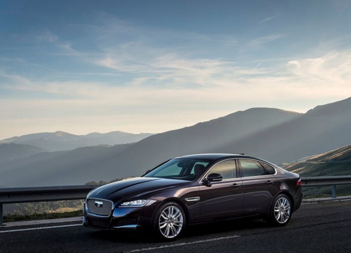 2016 Jaguar XF - фотография 13 из 232