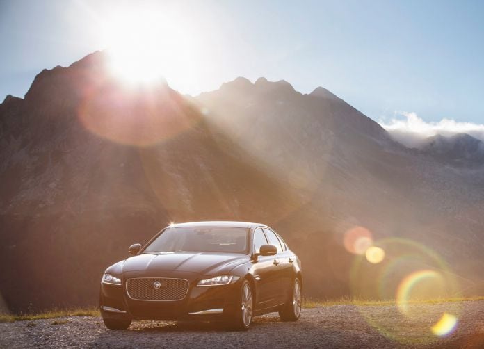 2016 Jaguar XF - фотография 25 из 232