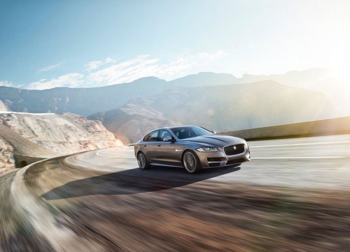 2016 Jaguar XF - фотография 36 из 232