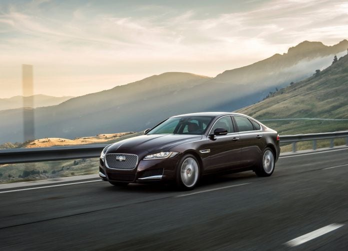 2016 Jaguar XF - фотография 39 из 232