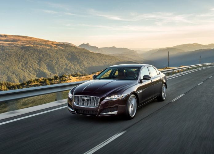 2016 Jaguar XF - фотография 47 из 232