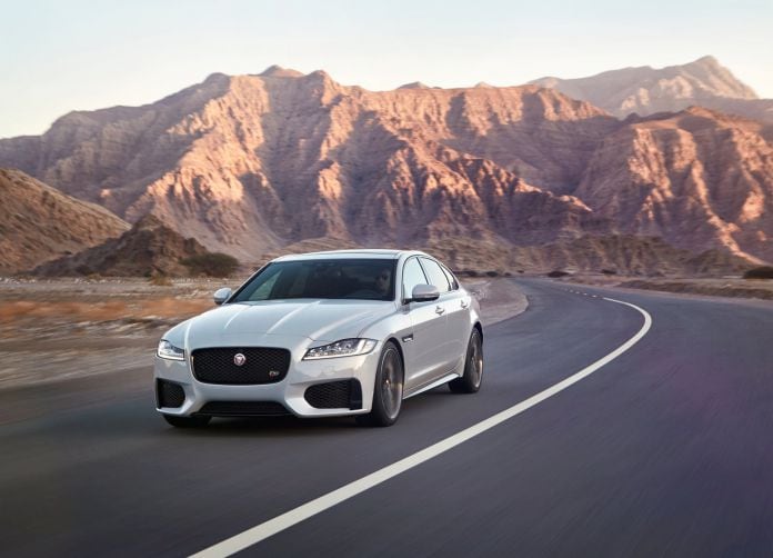 2016 Jaguar XF - фотография 52 из 232