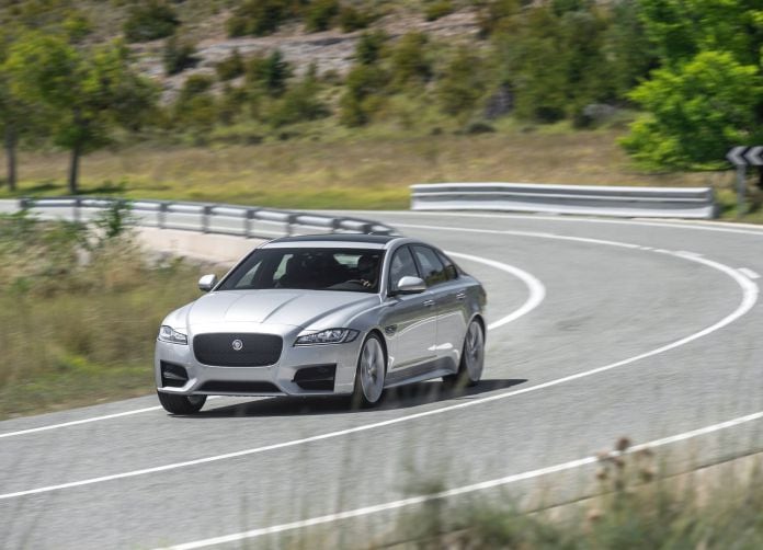 2016 Jaguar XF - фотография 63 из 232