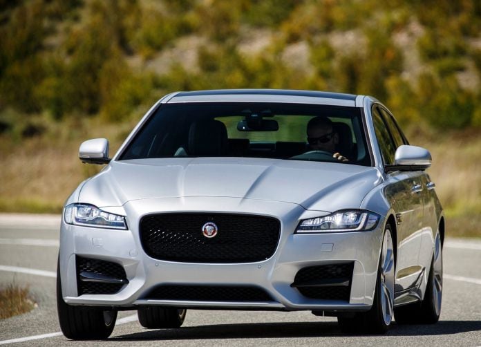 2016 Jaguar XF - фотография 70 из 232