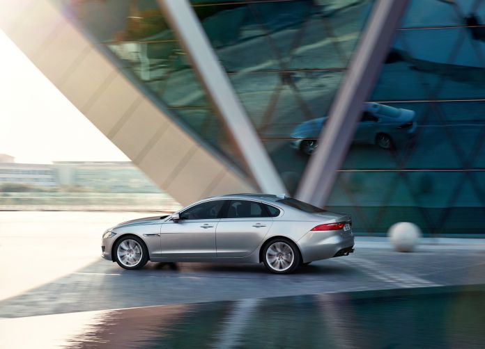 2016 Jaguar XF - фотография 89 из 232