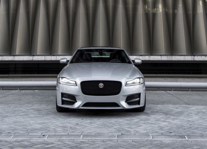 2016 Jaguar XF - фотография 122 из 232
