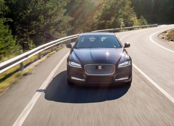 2016 Jaguar XF - фотография 126 из 232
