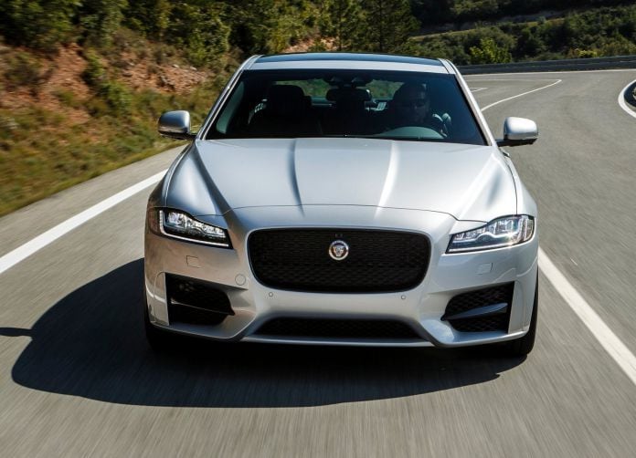 2016 Jaguar XF - фотография 128 из 232