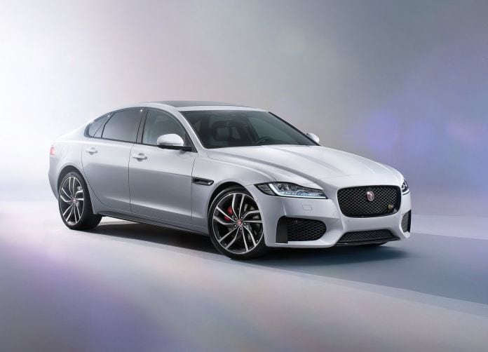 2016 Jaguar XF - фотография 140 из 232