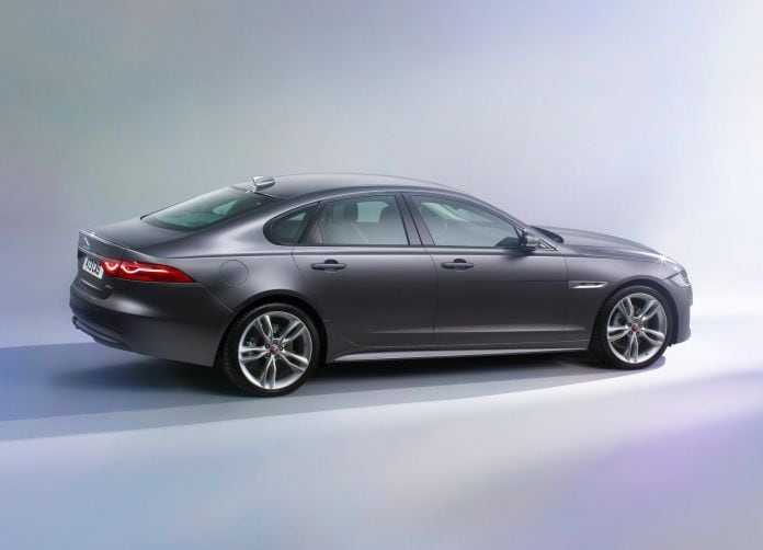 2016 Jaguar XF - фотография 147 из 232
