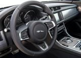 jaguar_2016_xf_162.jpg
