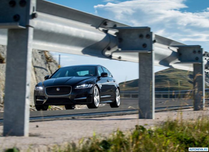 2016 Jaguar XF 20D - фотография 12 из 92