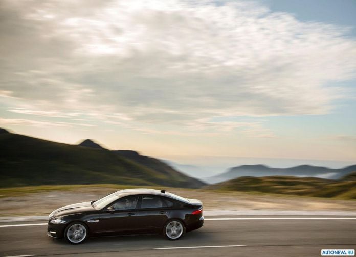 2016 Jaguar XF 20D - фотография 32 из 92