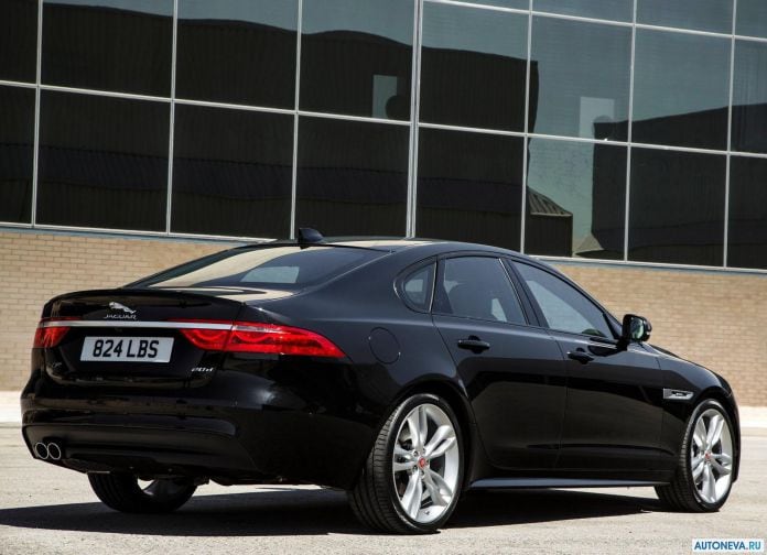 2016 Jaguar XF 20D - фотография 38 из 92