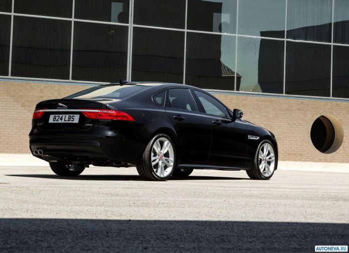 2016 Jaguar XF 20D - фотография 39 из 92
