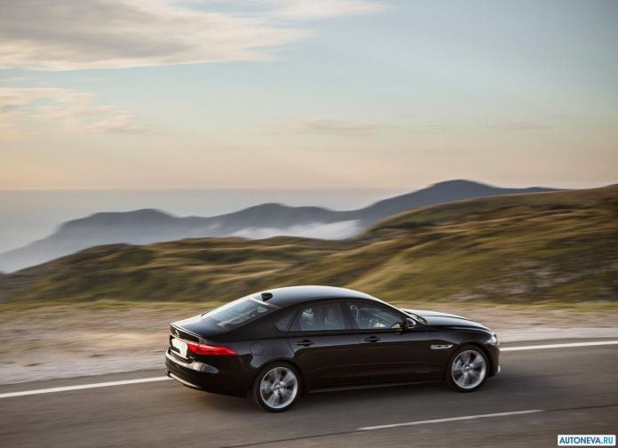 2016 Jaguar XF 20D - фотография 45 из 92