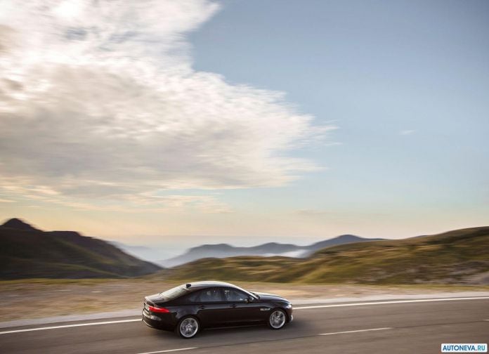 2016 Jaguar XF 20D - фотография 51 из 92