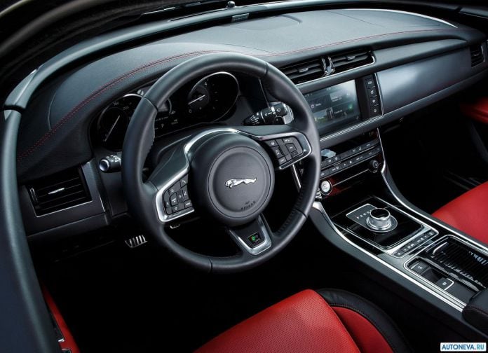2016 Jaguar XF 20D - фотография 57 из 92