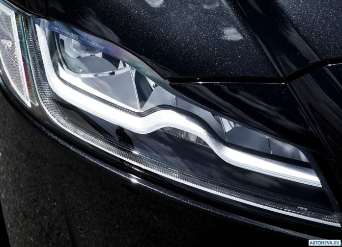 2016 Jaguar XF 20D - фотография 76 из 92