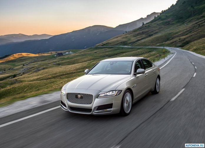 2016 Jaguar XF 30D - фотография 7 из 94
