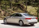 jaguar_2016_xf_30d_052.jpg