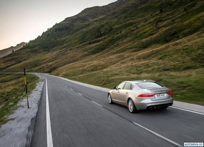 2016 Jaguar XF 30D - фотография 61 из 94