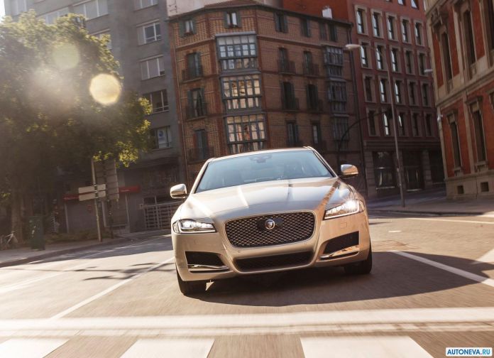 2016 Jaguar XF 30D - фотография 66 из 94