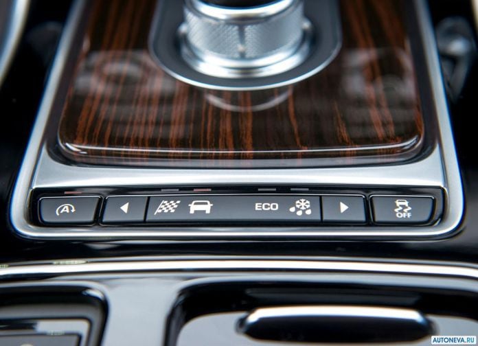 2016 Jaguar XF 30D - фотография 80 из 94