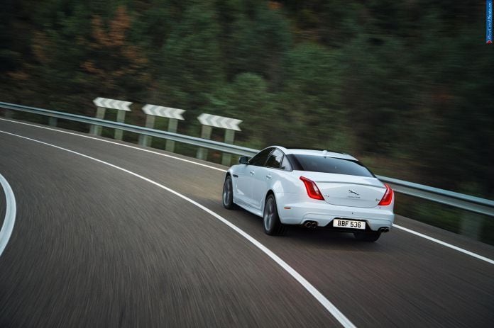2016 Jaguar XJ - фотография 2 из 6