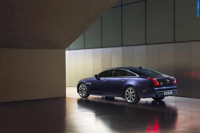 2016 Jaguar XJ - фотография 4 из 6