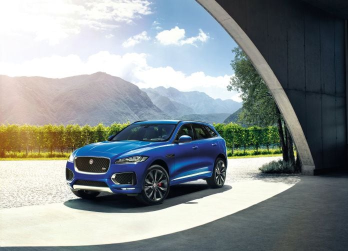 2017 Jaguar F-Pace - фотография 2 из 336