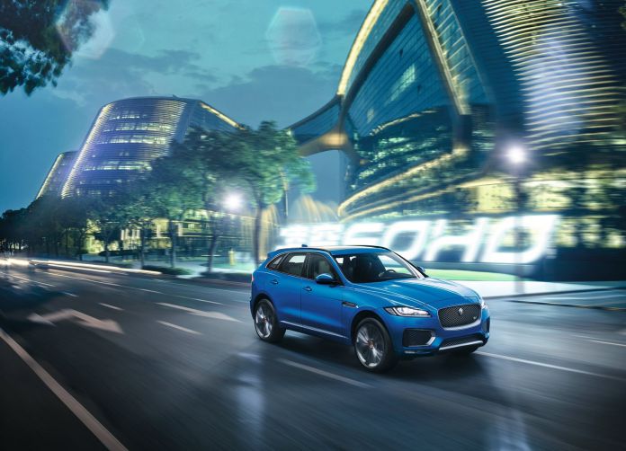 2017 Jaguar F-Pace - фотография 13 из 336