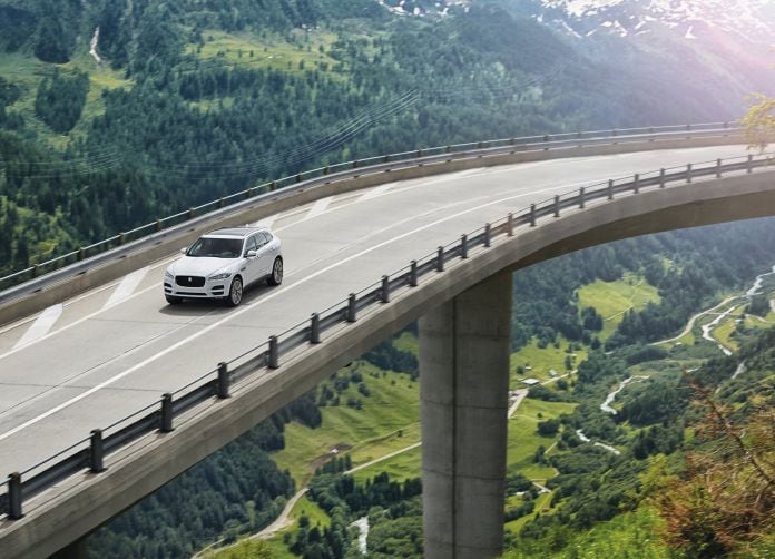2017 Jaguar F-Pace - фотография 19 из 336