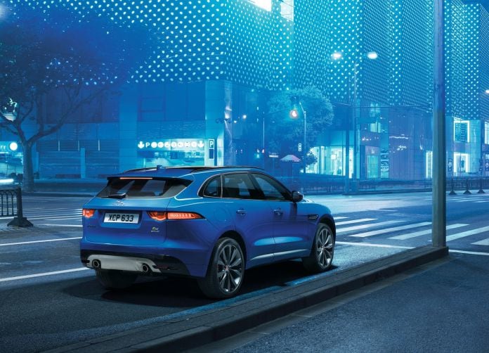 2017 Jaguar F-Pace - фотография 28 из 336