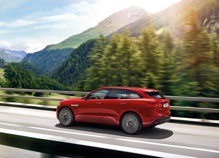 2017 Jaguar F-Pace - фотография 30 из 336