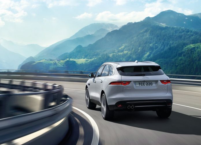 2017 Jaguar F-Pace - фотография 31 из 336