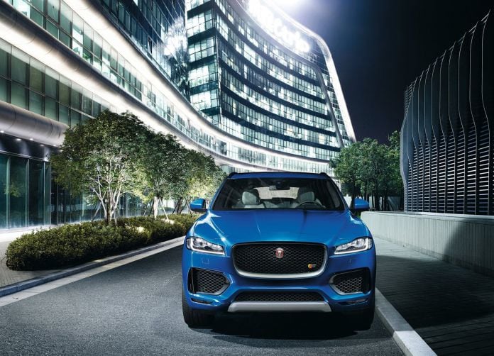 2017 Jaguar F-Pace - фотография 38 из 336