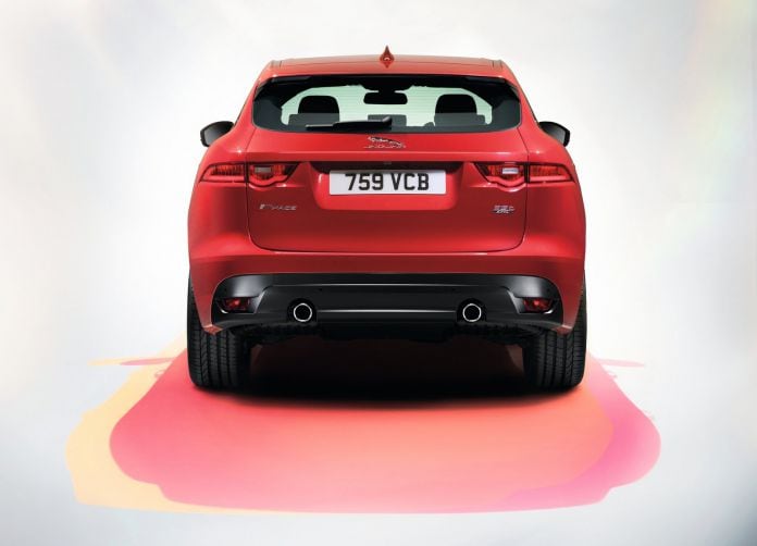 2017 Jaguar F-Pace - фотография 41 из 336
