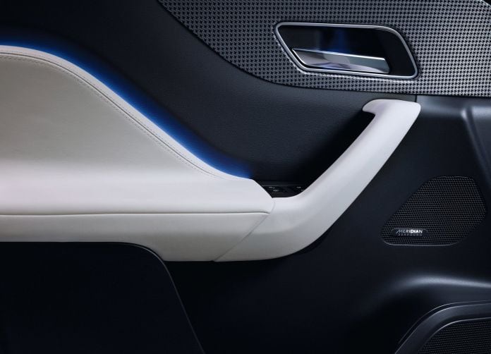 2017 Jaguar F-Pace - фотография 55 из 336