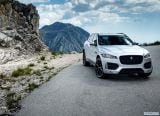 jaguar_2017_f_pace_026.jpg