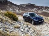 jaguar_2017_f_pace_031.jpg