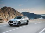 jaguar_2017_f_pace_042.jpg