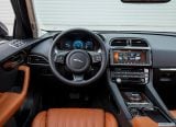 jaguar_2017_f_pace_136.jpg