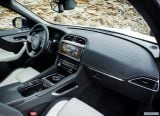 jaguar_2017_f_pace_146.jpg