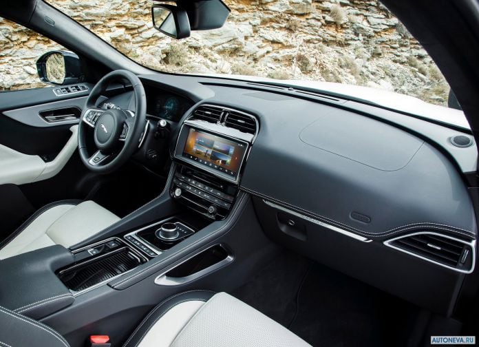 2017 Jaguar F-Pace - фотография 227 из 336
