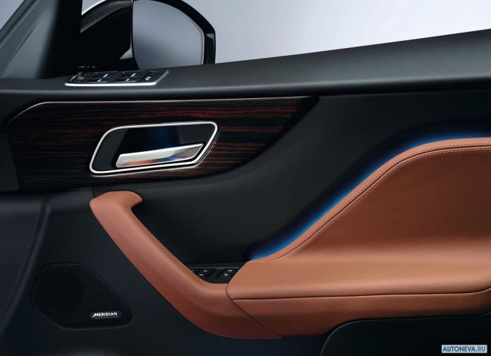 2017 Jaguar F-Pace - фотография 245 из 336