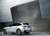 jaguar_2017_f_pace_s_079.jpg