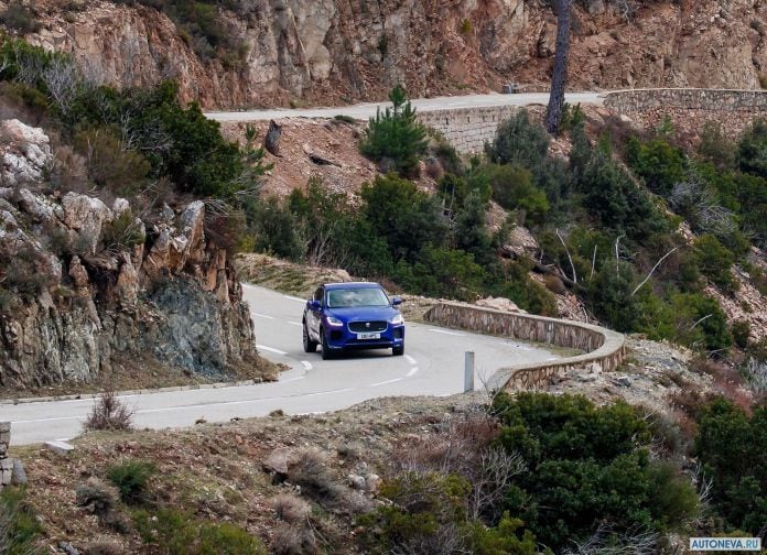 2018 Jaguar E-Pace - фотография 54 из 214