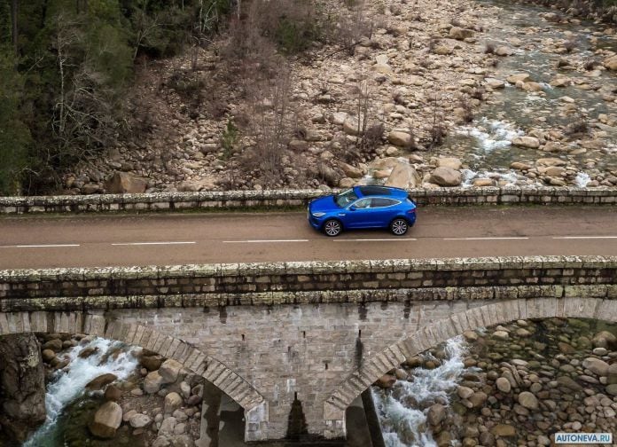 2018 Jaguar E-Pace - фотография 76 из 214