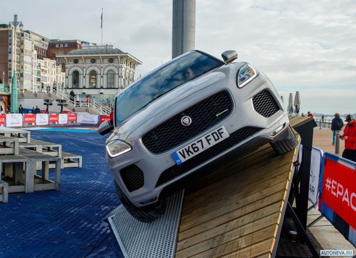 2018 Jaguar E-Pace - фотография 124 из 214